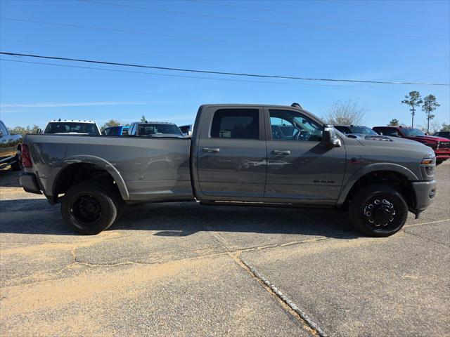 2026 Ram 3500 Limited Crew Cab 4x4 8' Box
