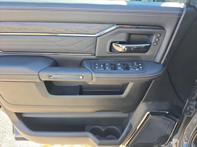 2026 Ram 3500 Limited Crew Cab 4x4 8' Box
