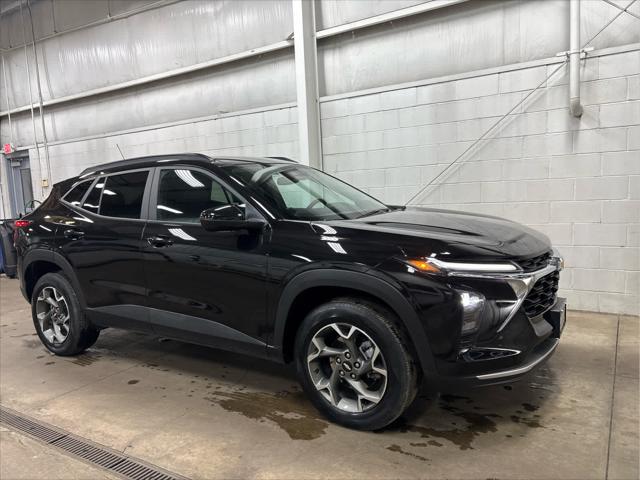 Used 2025 Chevrolet Trax For Sale in Wilmington, OH