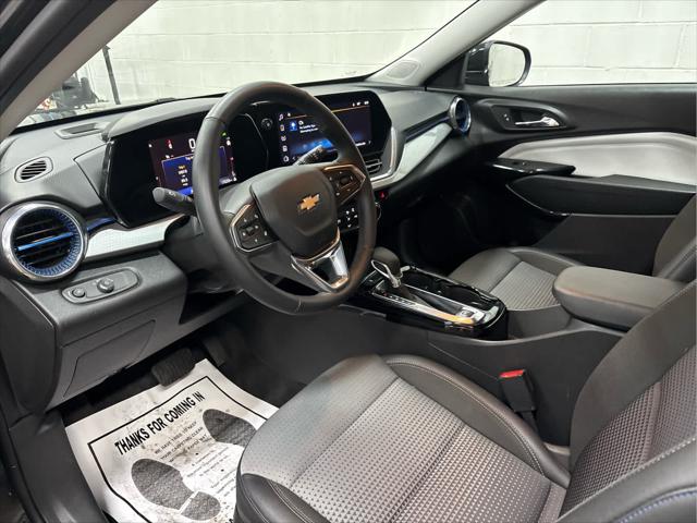 Used 2025 Chevrolet Trax For Sale in Wilmington, OH