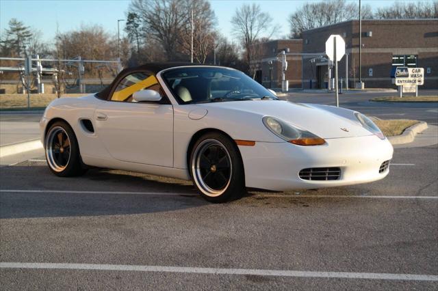 2000 Porsche Boxster Base 2dr Convertible