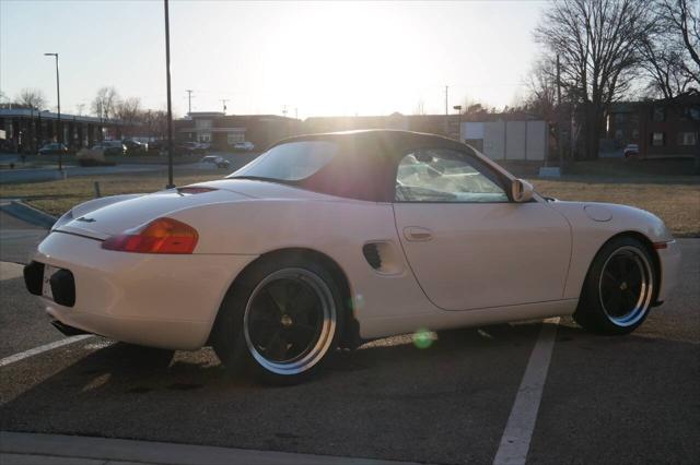 2000 Porsche Boxster Base 2dr Convertible