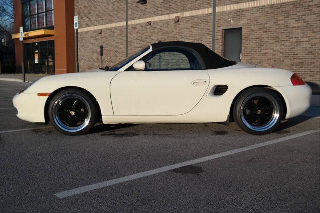 2000 Porsche Boxster Base 2dr Convertible