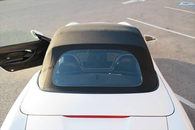 2000 Porsche Boxster Base 2dr Convertible