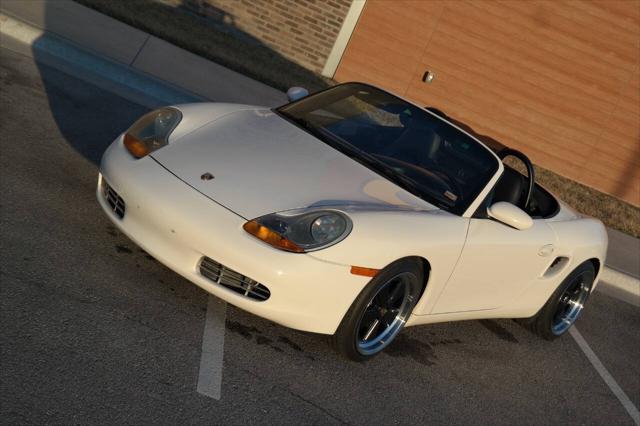 2000 Porsche Boxster Base 2dr Convertible