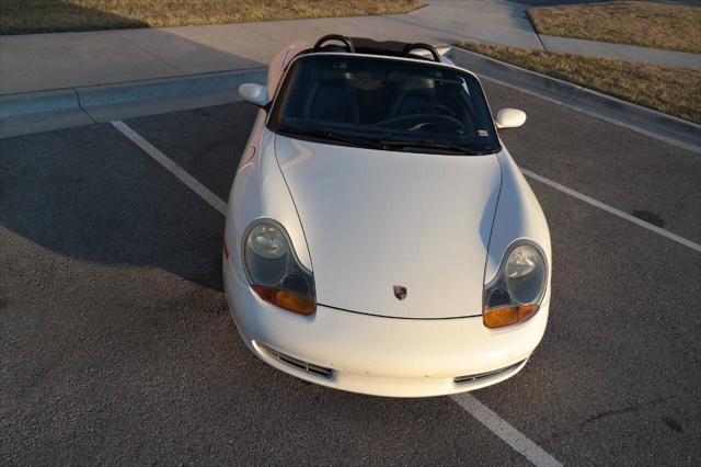 2000 Porsche Boxster Base 2dr Convertible