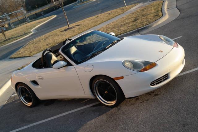 2000 Porsche Boxster Base 2dr Convertible