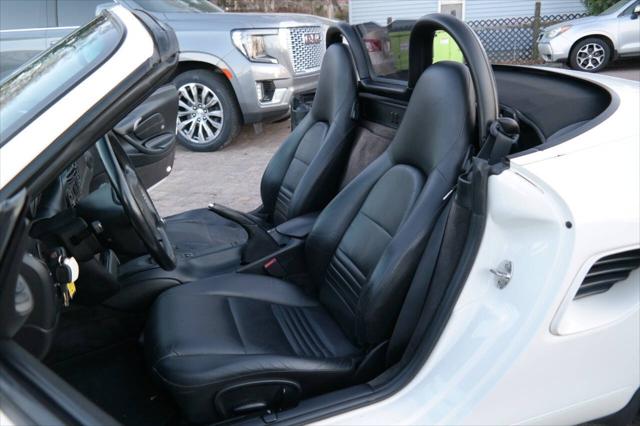 2000 Porsche Boxster Base 2dr Convertible