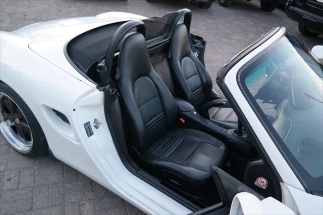 2000 Porsche Boxster Base 2dr Convertible