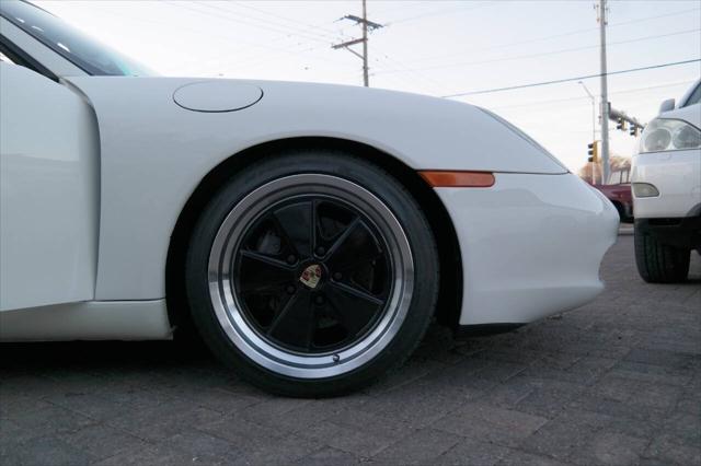 2000 Porsche Boxster Base 2dr Convertible