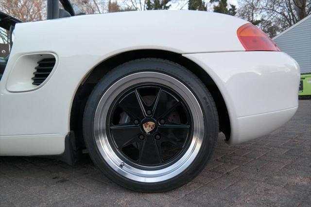 2000 Porsche Boxster Base 2dr Convertible