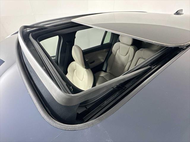2026 Volvo XC90 Plus, B6 AWD Gas (mild hybrid), Gasoline, Bright, 7 Seats