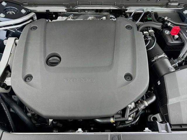 2026 Volvo XC90 Plus, B6 AWD Gas (mild hybrid), Gasoline, Bright, 7 Seats