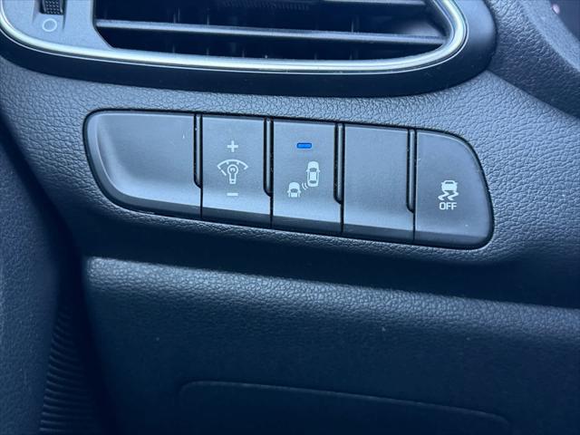 2019 Hyundai Elantra GT Auto
