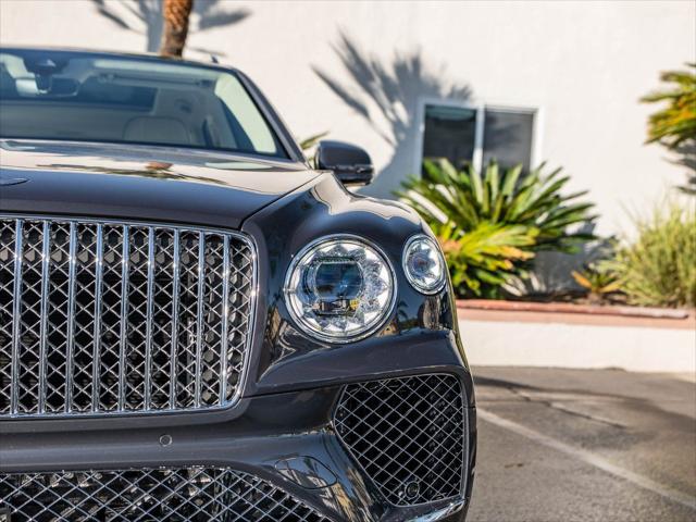 2025 Bentley Bentayga Atelier