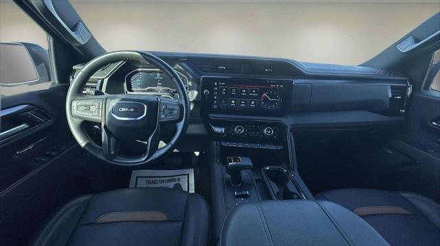 2024 GMC Sierra 1500 4WD Crew Cab Short Box AT4