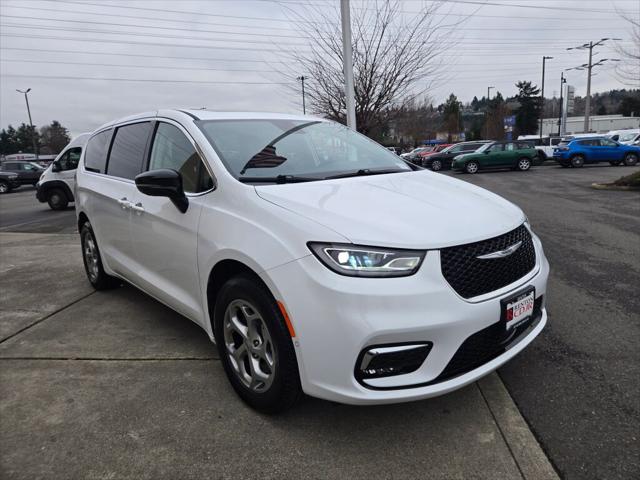 2024 Chrysler Pacifica Limited AWD