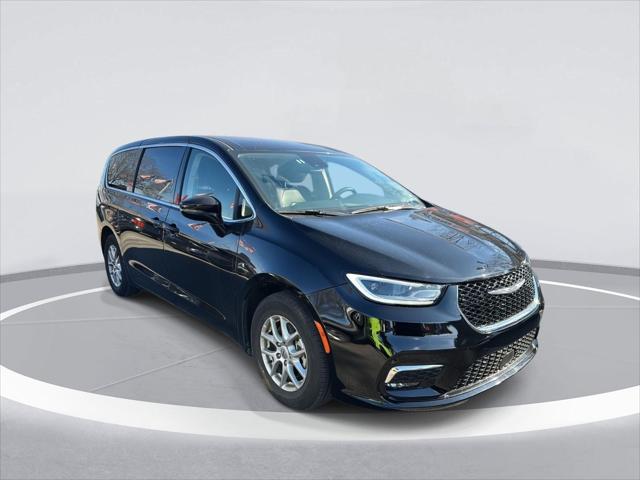 2024 Chrysler Pacifica Touring L for sale in Flushing, NY