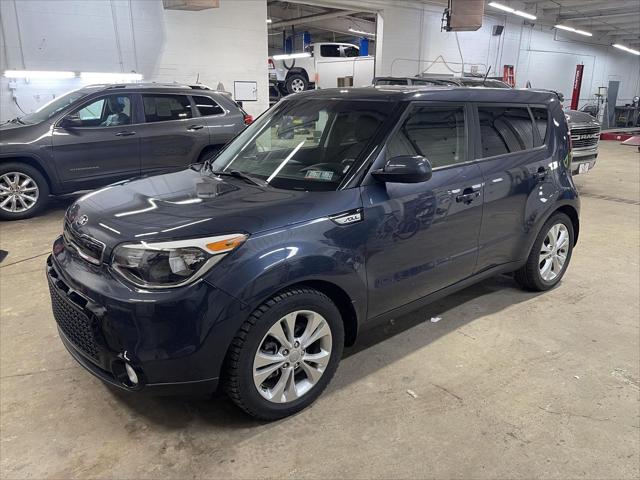 2016 Kia Soul + 2016 Kia Soul +
