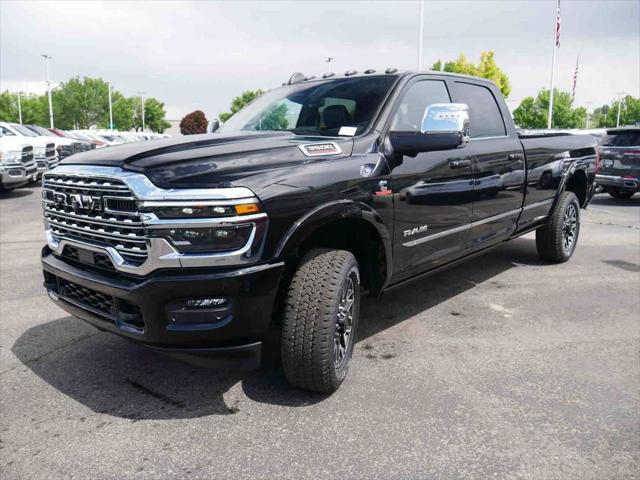 2025 RAM Ram 3500 RAM 3500 LIMITED CREW CAB 4X4 8 BOX