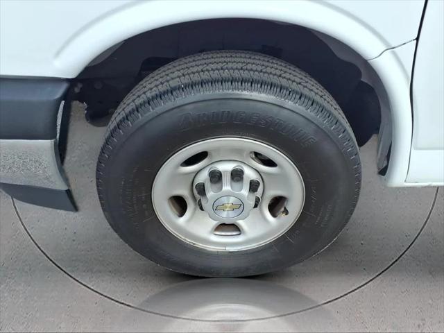 2022 Chevrolet Express Cargo Van RWD 2500 Regular Wheelbase WT