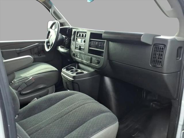 2022 Chevrolet Express Cargo Van RWD 2500 Regular Wheelbase WT