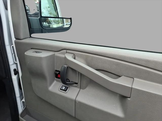 2022 Chevrolet Express Cargo Van RWD 2500 Regular Wheelbase WT