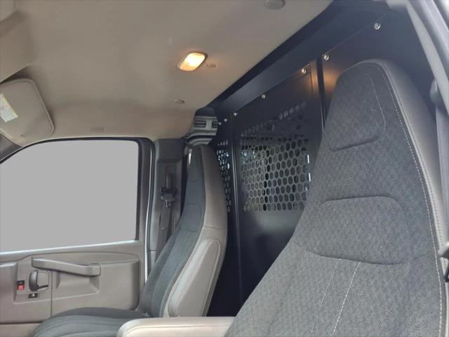 2022 Chevrolet Express Cargo Van RWD 2500 Regular Wheelbase WT