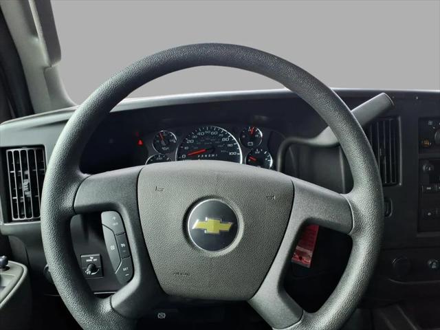 2022 Chevrolet Express Cargo Van RWD 2500 Regular Wheelbase WT