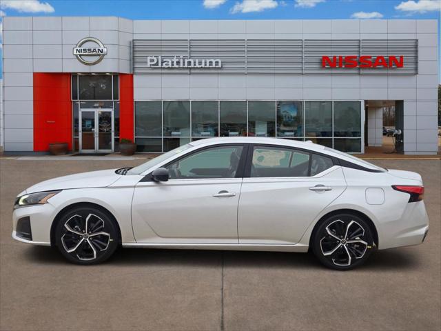 2023 Nissan Altima SR FWD