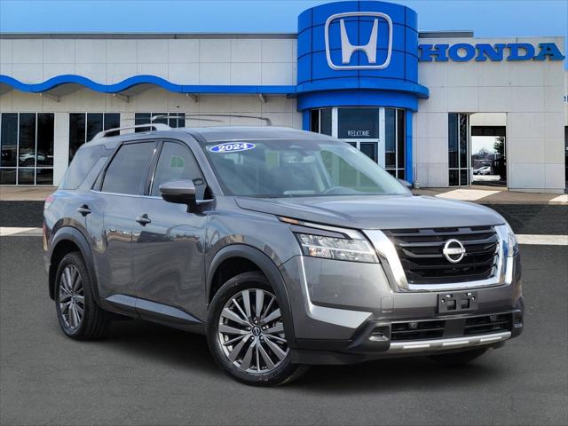 2024 Nissan Pathfinder SL FWD