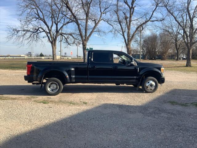 2017 Ford F-350 LARIAT 2017 Ford F-350 LARIAT