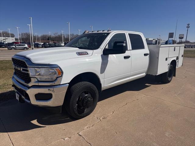 2024 RAM Ram 3500 Chassis Cab RAM 3500 TRADESMAN CREW CAB CHASSIS 4X4 60 CA