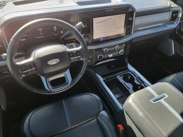 2025 Ford Super Duty F-350 SRW Platinum