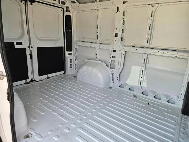 2025 Ram ProMaster Cargo Van Tradesman Low Roof 118" WB w/Pass Seat
