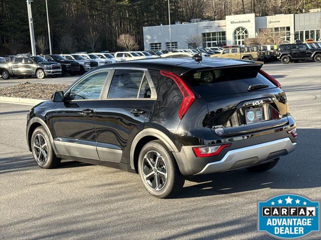 2023 Kia Niro LX