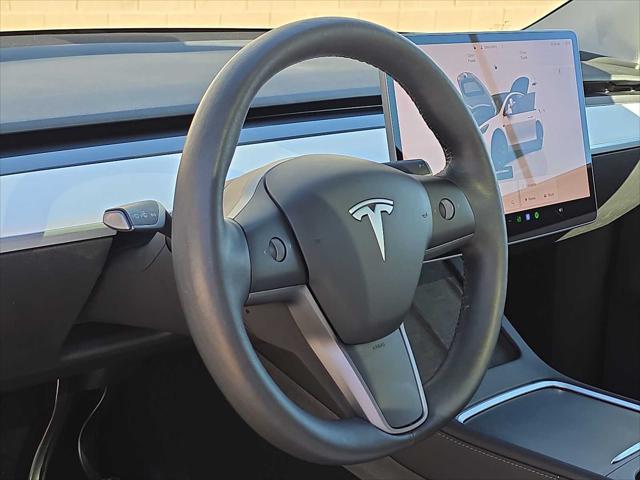 2022 Tesla Model Y Long Range Dual Motor All-Wheel Drive