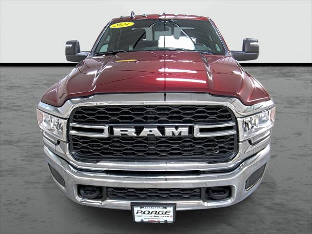 2024 Ram 3500 Tradesman Crew Cab 4x4 6'4" Box