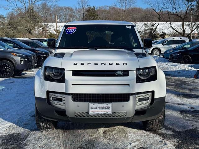 2025 Land Rover Defender 110 P300