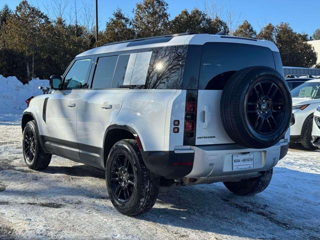 2025 Land Rover Defender 110 P300