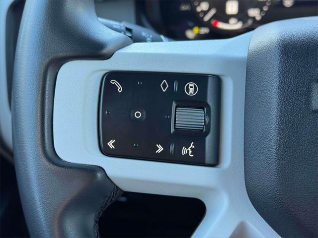 2025 Land Rover Defender 110 P300
