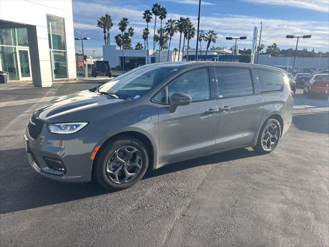 2022 Chrysler Pacifica Hybrid Limited