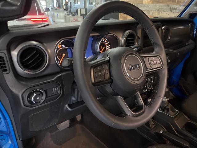 2023 Jeep Wrangler 4-Door Willys 4x4