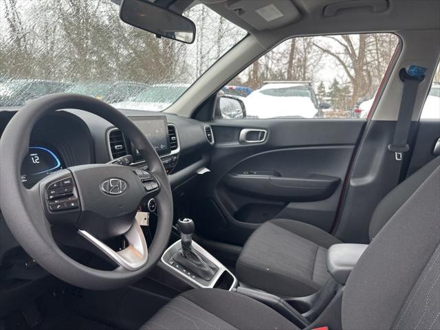 2025 Hyundai Venue SE