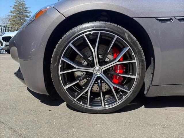 2026 Maserati GranCabrio Standard