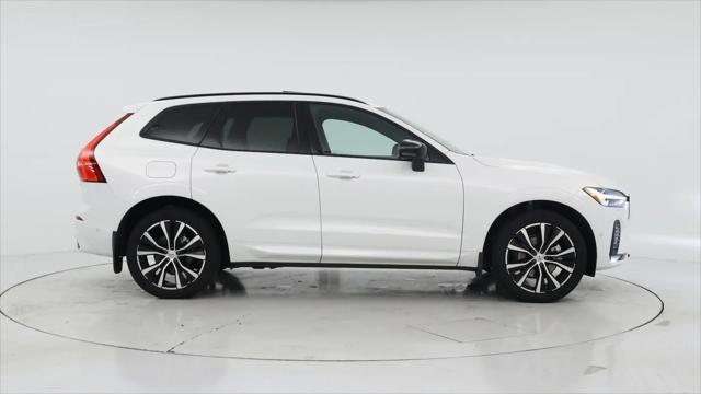 2023 Volvo XC60 B5 Plus Dark Theme