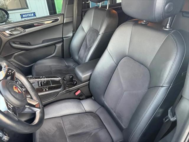 2015 Porsche Macan S
