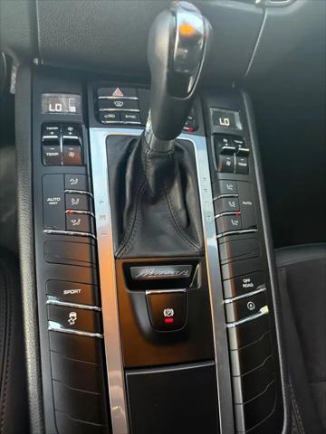 2015 Porsche Macan S