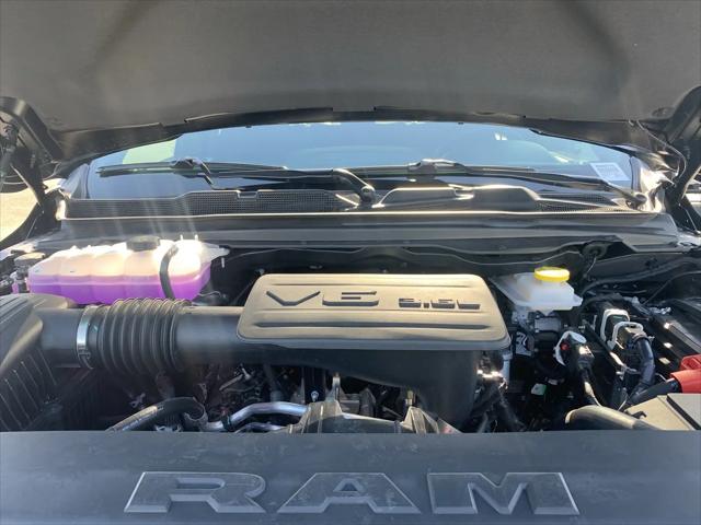 2025 Ram 1500 Big Horn Crew Cab 4x4 5'7" Box