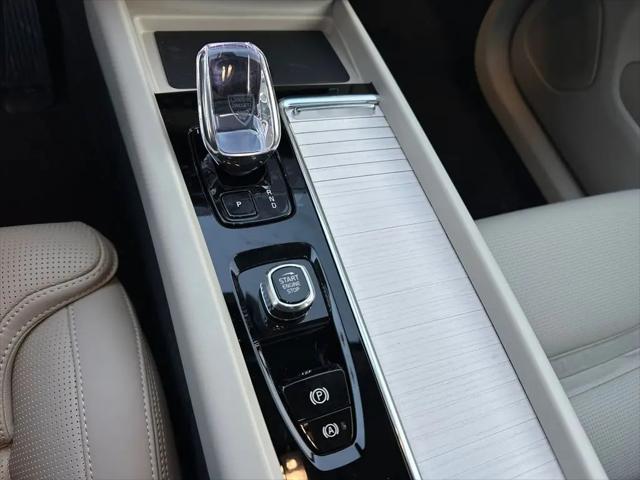 2026 Volvo XC60 B5 Ultra